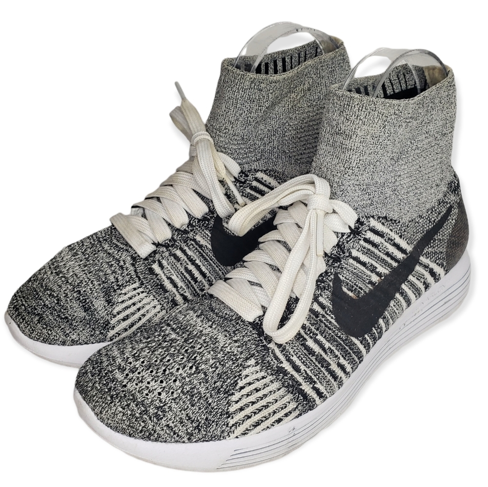 NIKE LunarEpic Flyknit High Top Running Sneaker